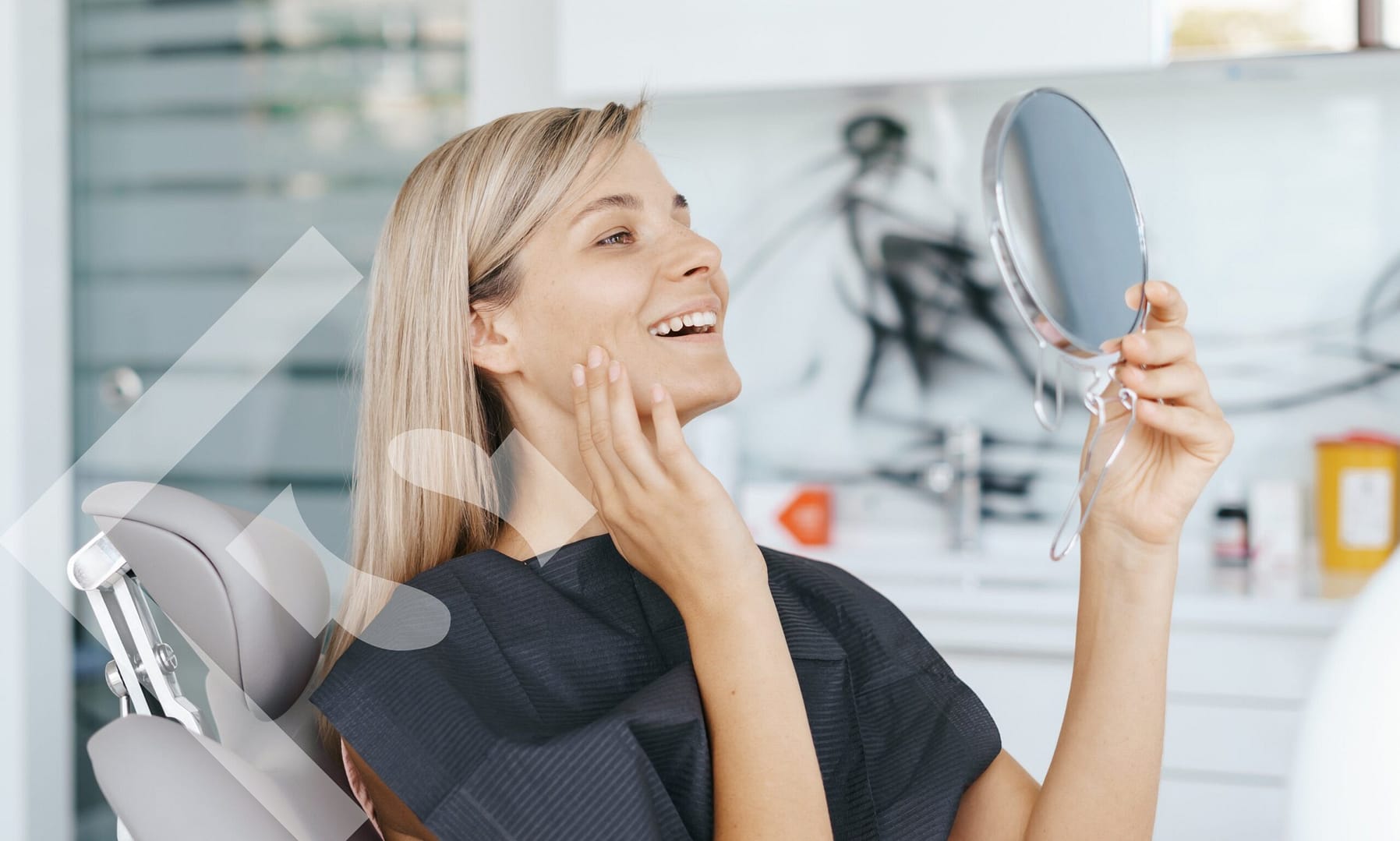 Porcelain Veneers vs. Smile Makeover: Which One Is Right for You?