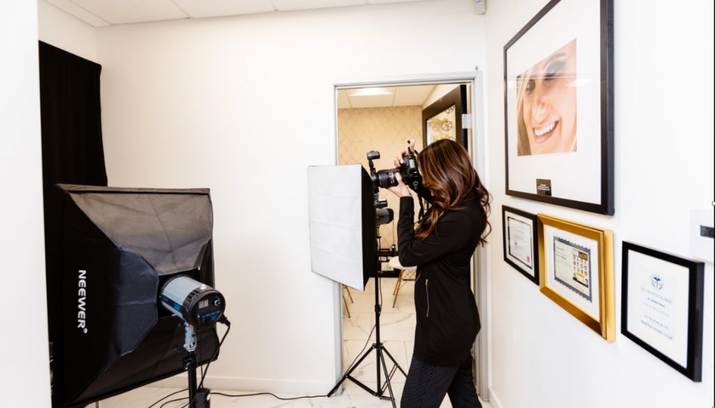 dental treatment with technology digital photography